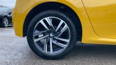 Peugeot 208 1.2 PureTech Active Premium + 5dr Petrol Hatchback